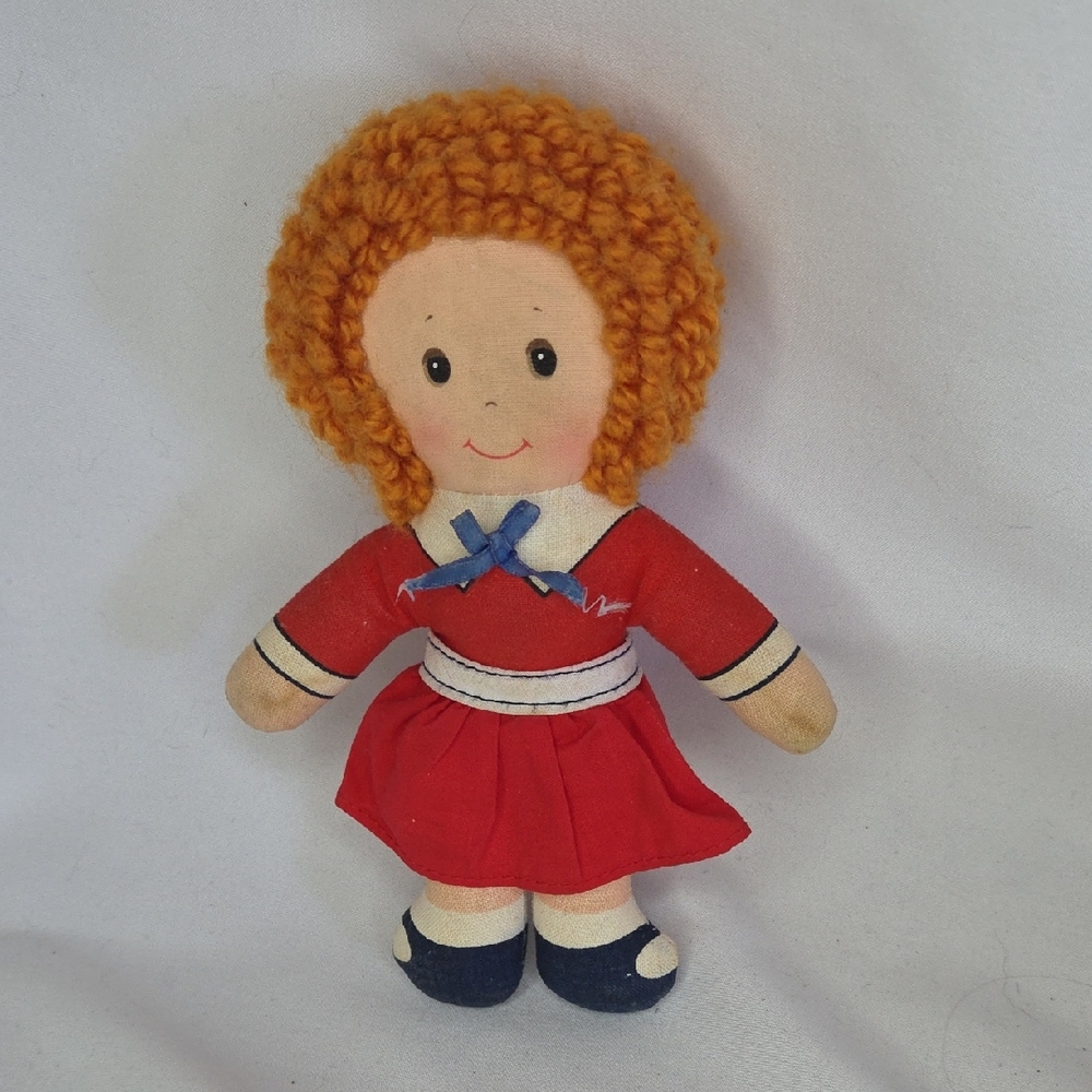 Vintage Little Orphan Annie 6" Rag Doll Knickerbocker 1982